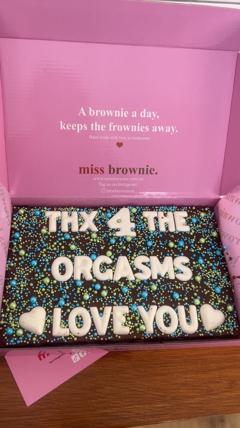 Customer photo review of Love Brownie · Large