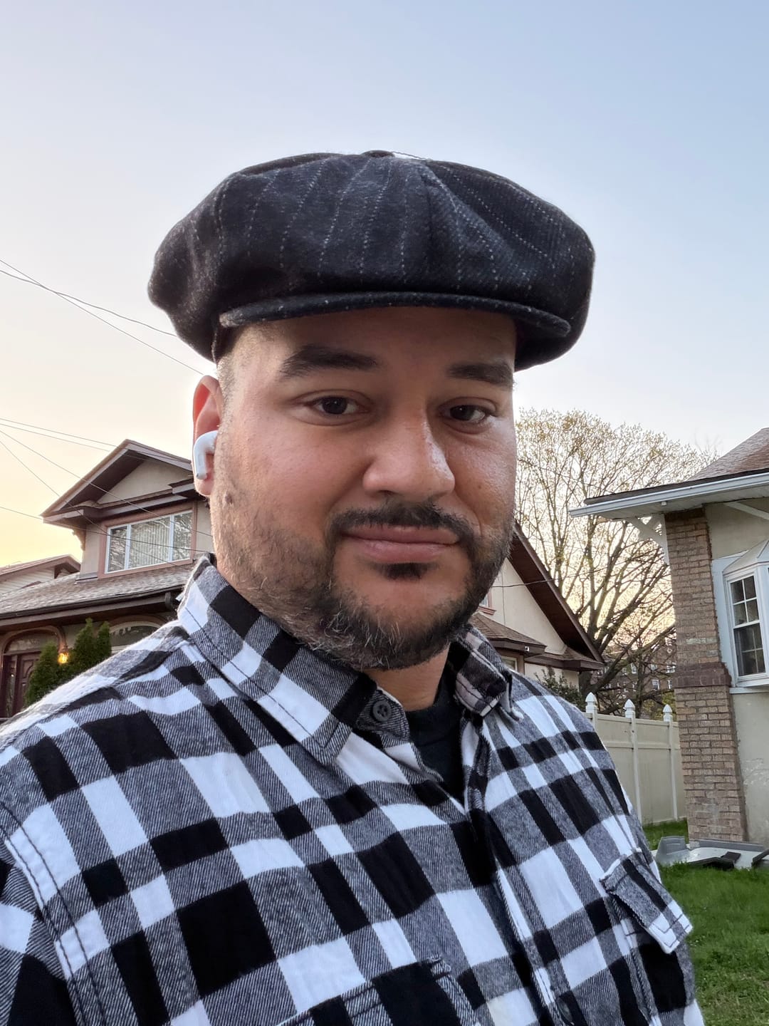 Customer photo review of Shelby Baker Boy Eight Piece Cap Tweed Limited Edition