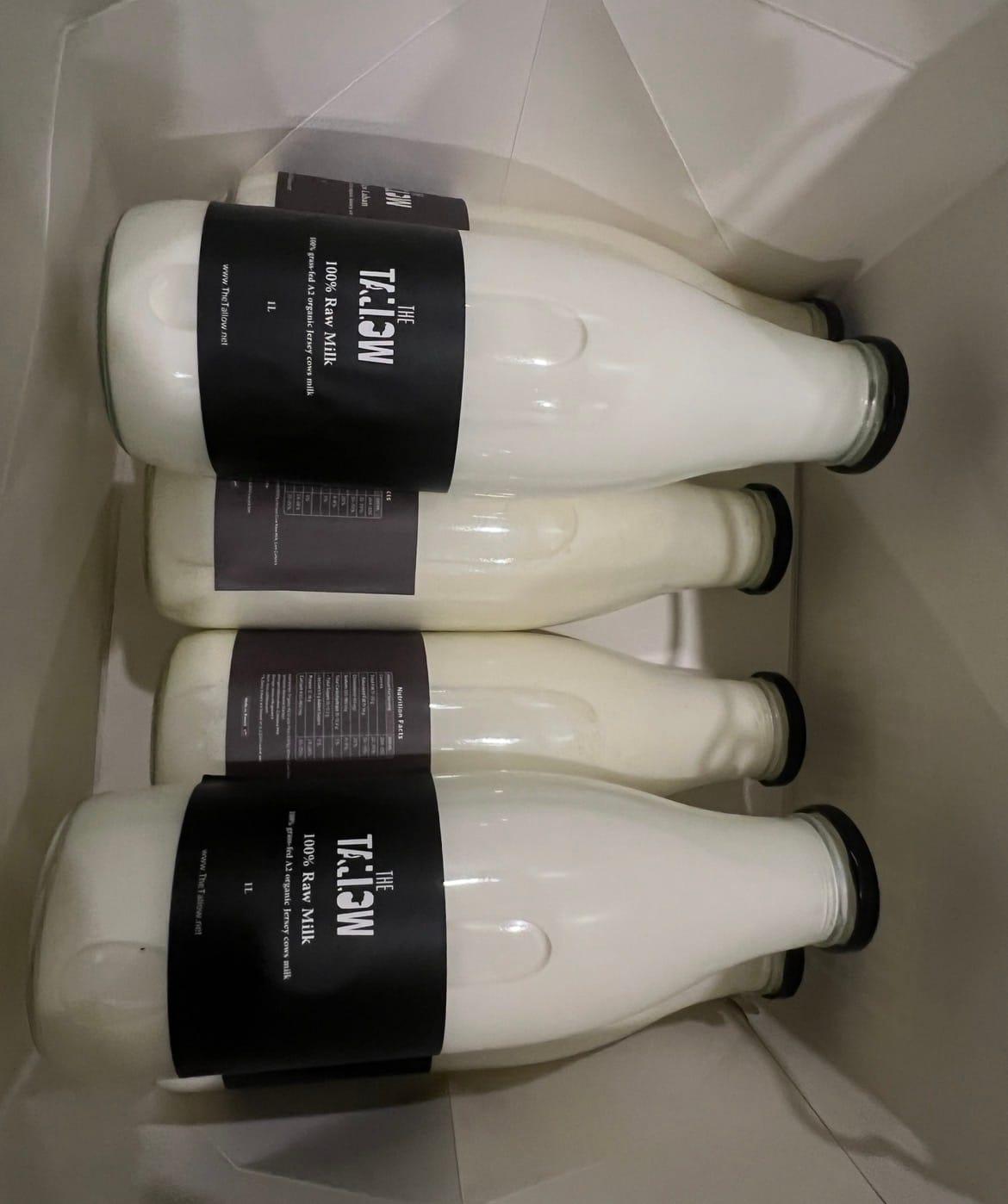 Customer photo review of Raw Cow Milk 1L