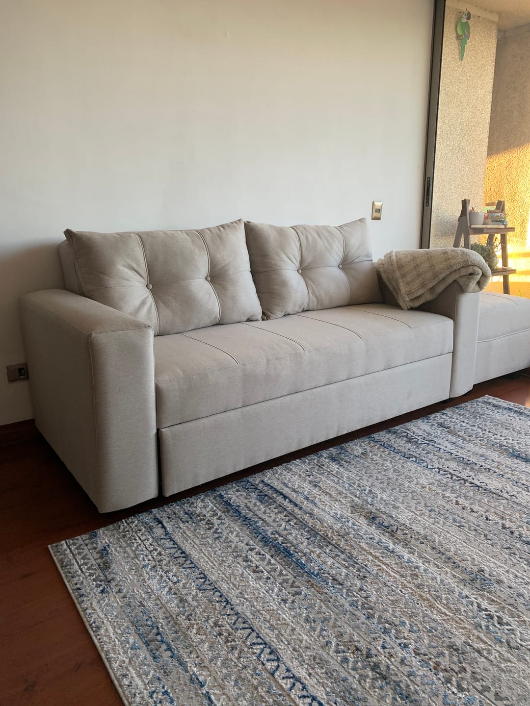 Customer photo review of Set Sofá Cama + Pouf