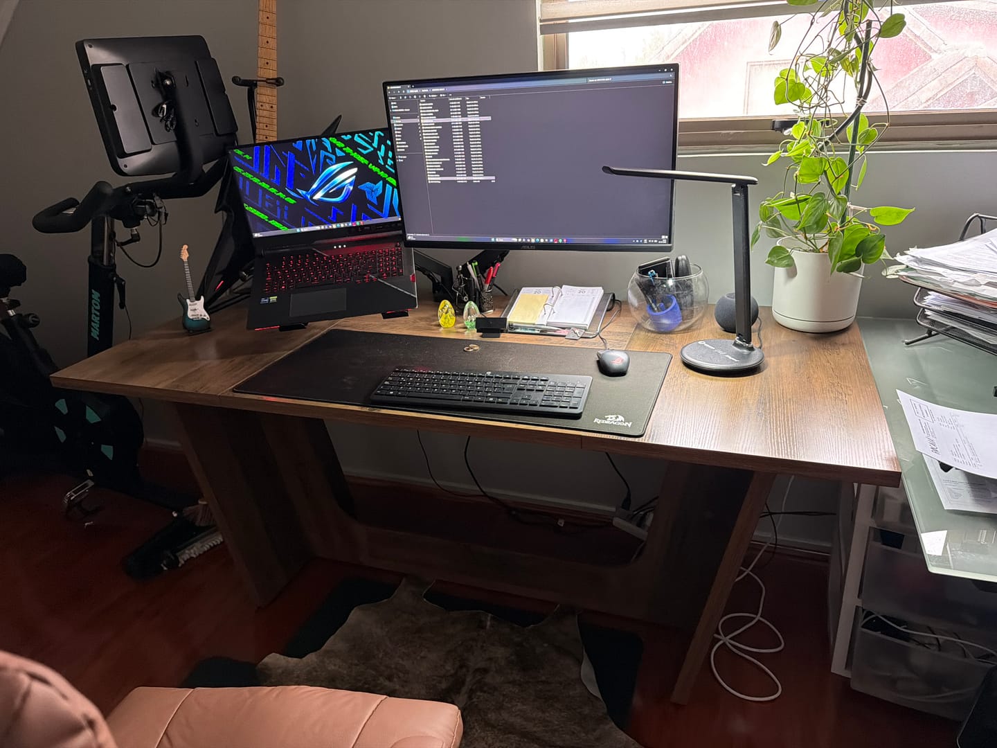 Customer photo review of Escritorio Ejecutivo Acabado Tipo Madera Premium 180 Cm