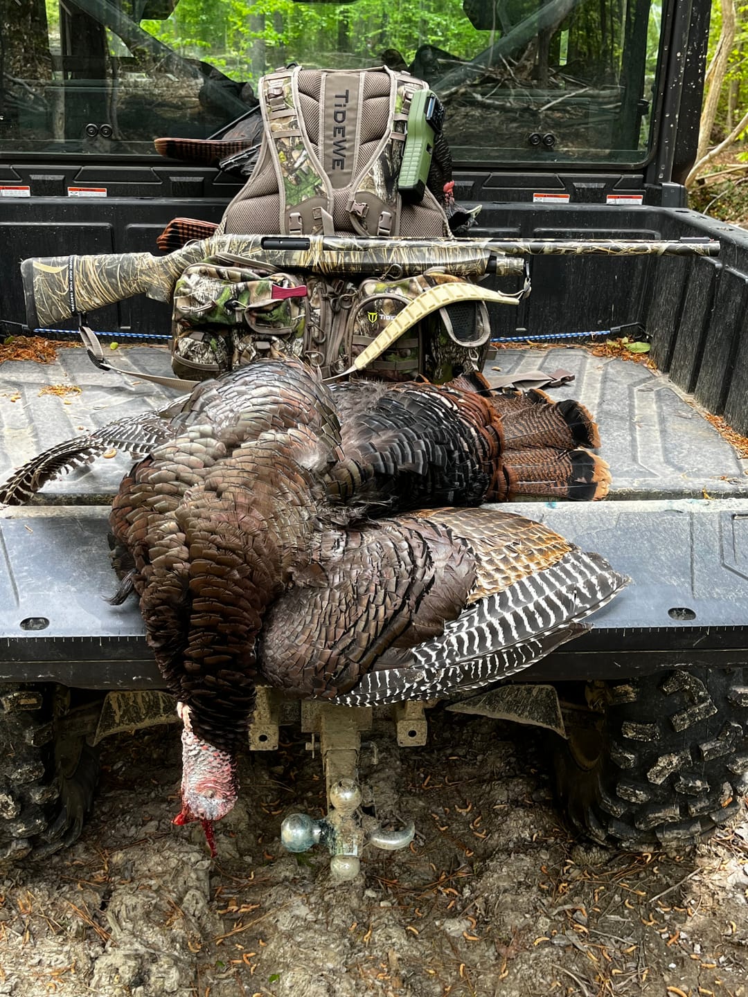 Customer photo review of StrutBack Turkey Hunting Vest with Kickstand | Long Sit Turkey Vest Seat Cushion | Green & Camo Hunting Vest