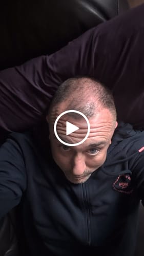 Customer video review of SHAMPOING NATUREL AU ROMARIN ET À LA KÉRATINE — POUR DES CHEVEUX PLUS ÉPAIS ET PLUS VOLUMINEUX