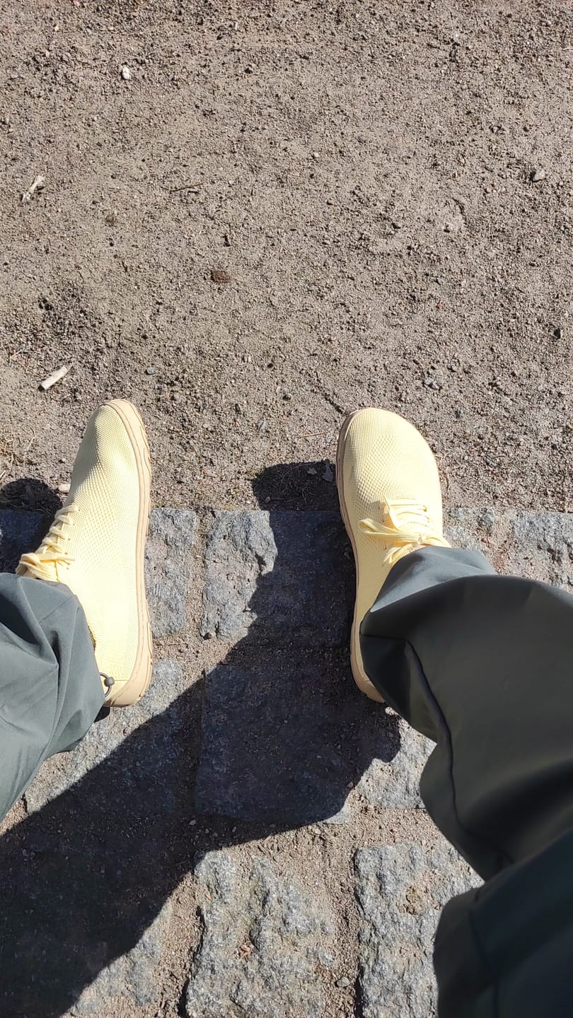 Customer photo review of Vaistoa Iloa -paljasjalkatennarit