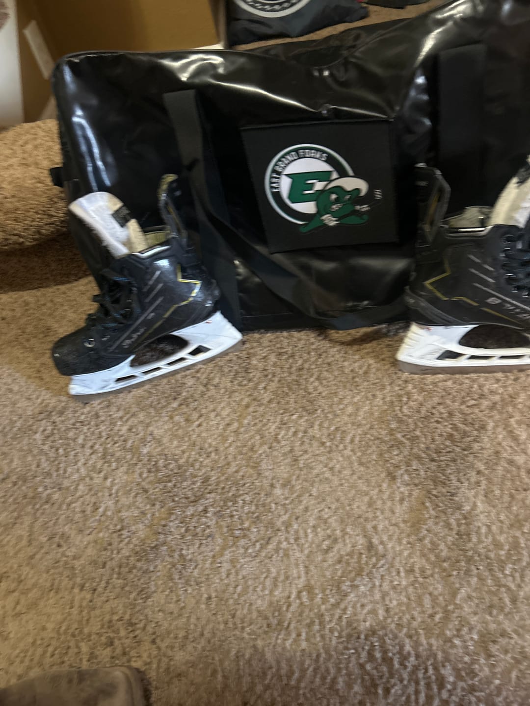 Customer photo review of YAKSAK TEAM PATCHES: E - L
