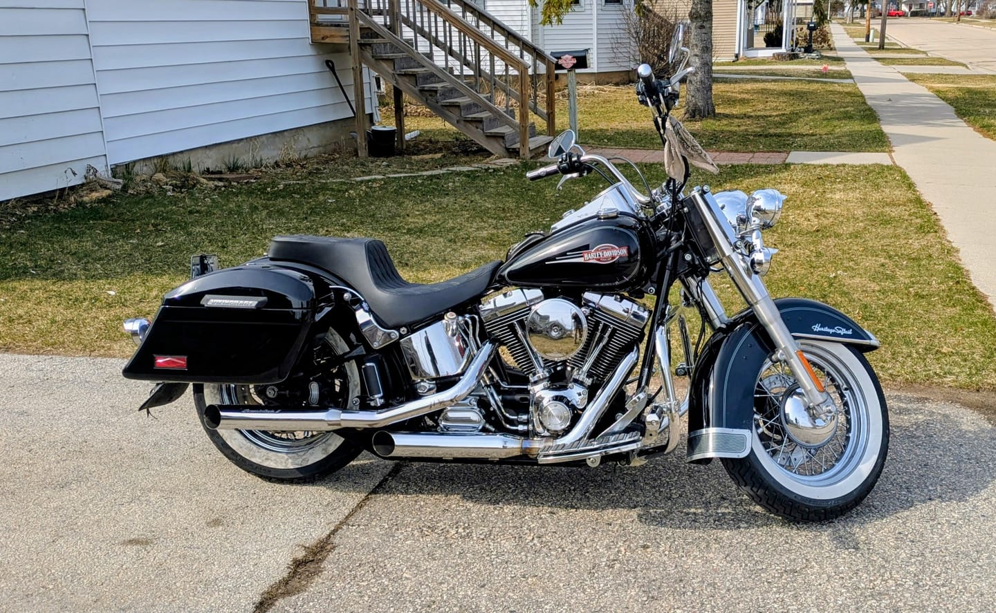 Customer photo review of Viking Saddlebags Quick Disconnect System For Harley Davidson Softail