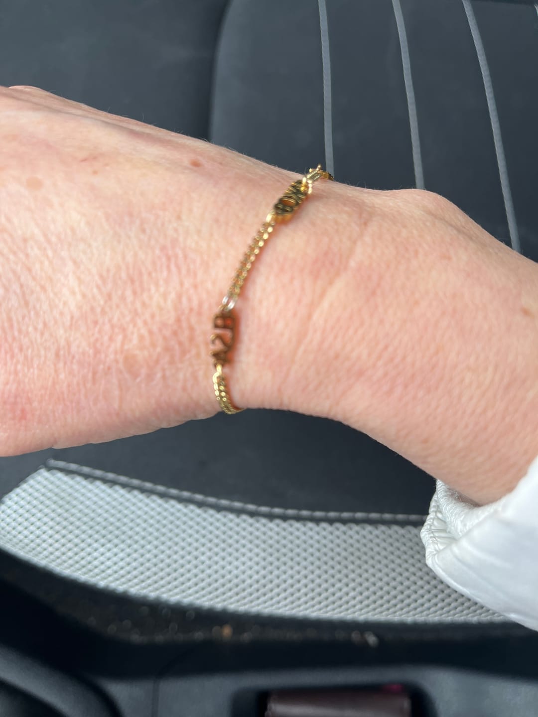 Customer photo review of Personalisiertes Namensarmband