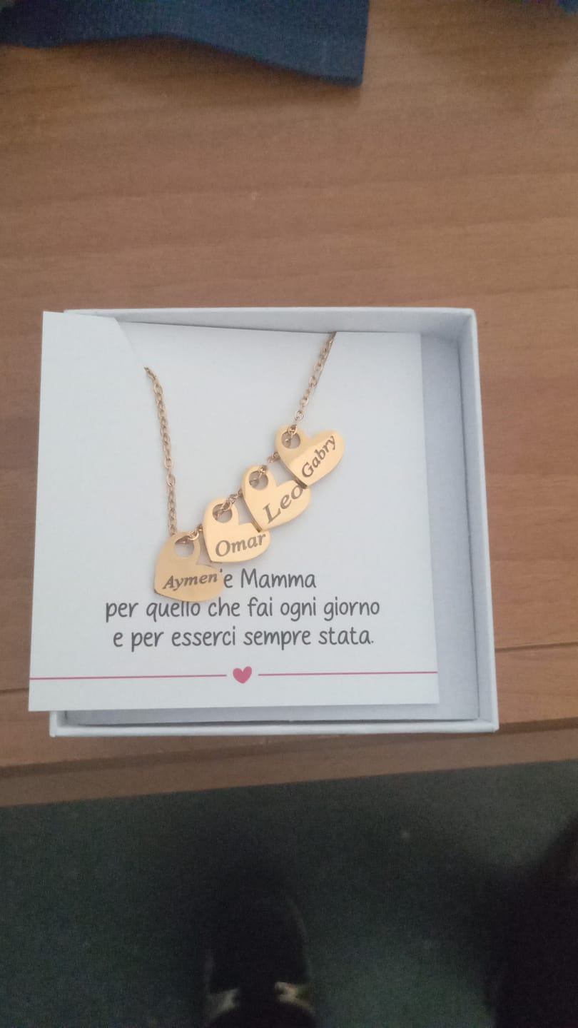 Customer photo review of Collana Cuoricini con Nomi Incisi ✦ Cuori di Mamma