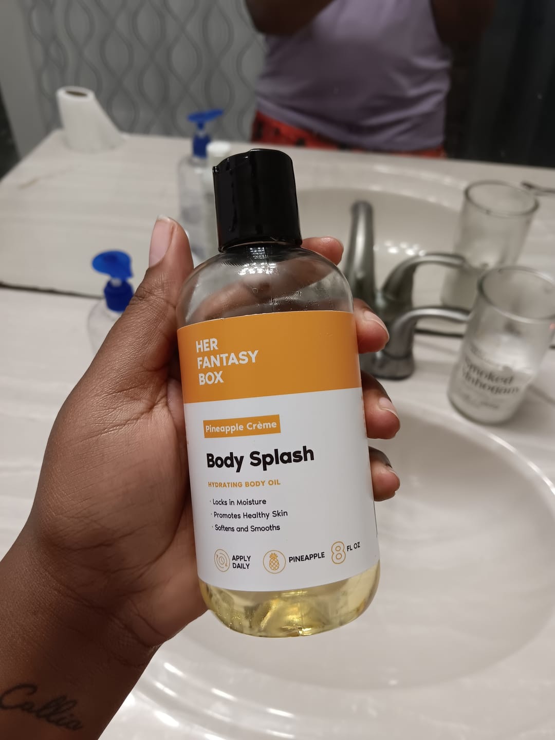 Customer photo review of Body Splash - Skin Smoothing Body Oil  (Pineapple Creme)