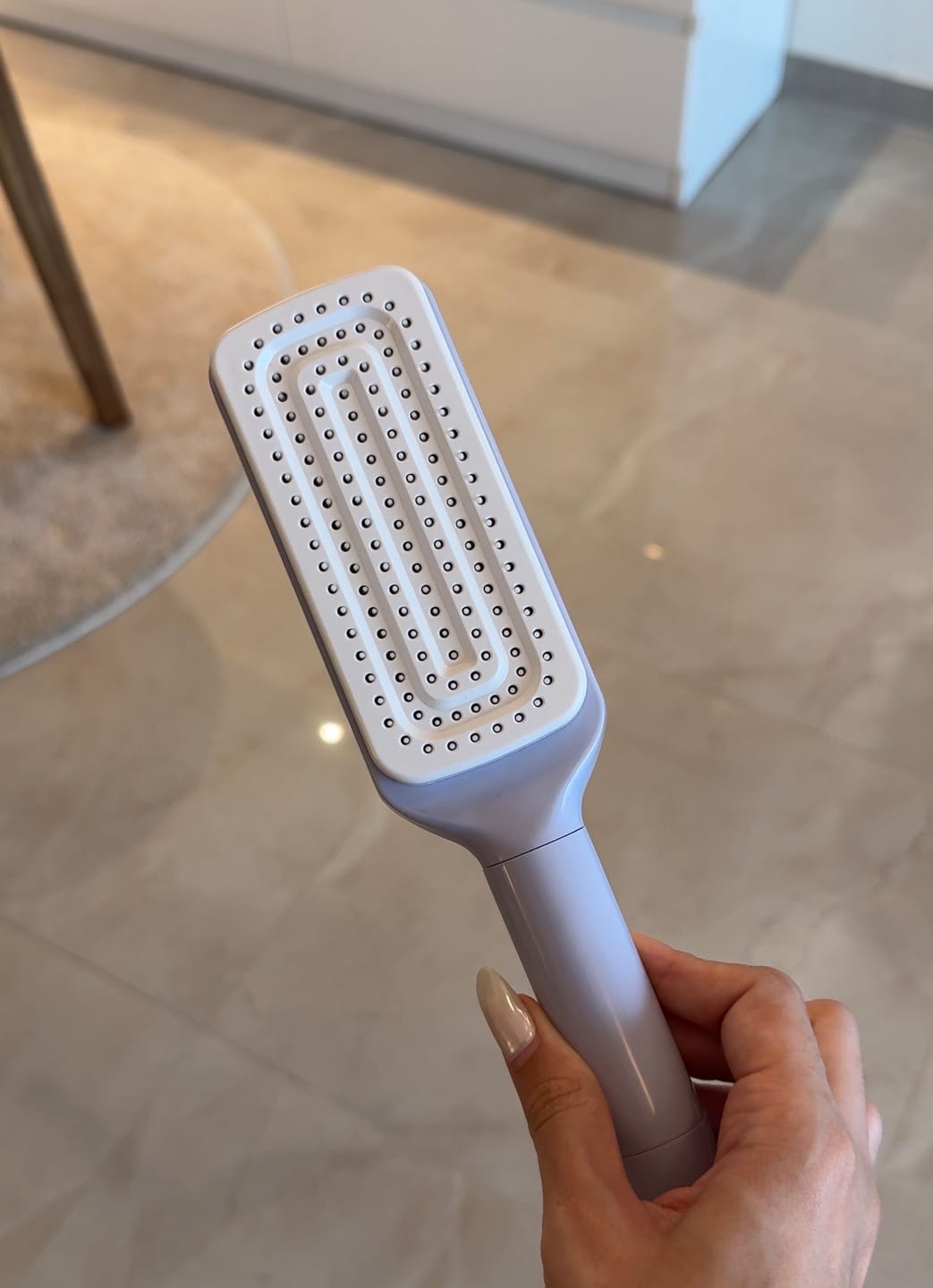 Customer photo review of Koko Self Cleaning Hair Brush