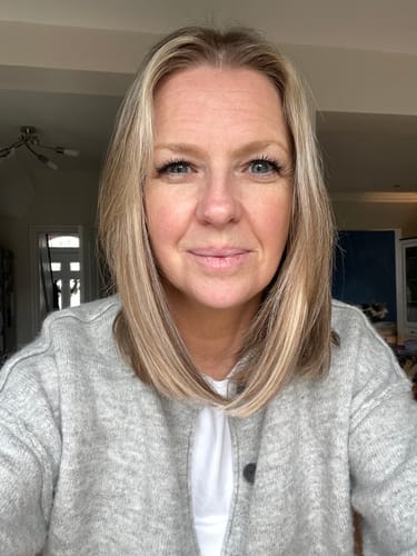 Customer photo review of Face Framing Layers / Clip In Extensions / Human Hair / 14 inches / 15 grams