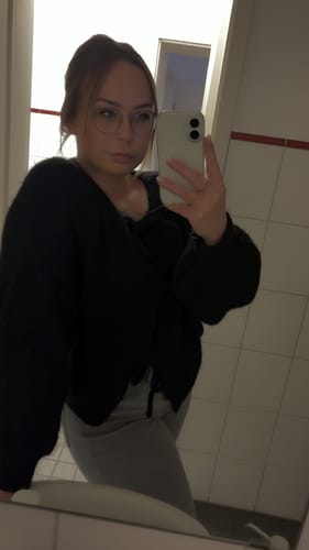 Customer photo review of Oversized Cardigan mit Schleifen