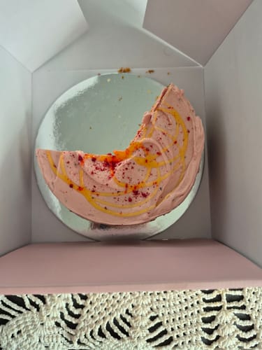 Customer photo review of Same Day Lemon and Raspberry Cake