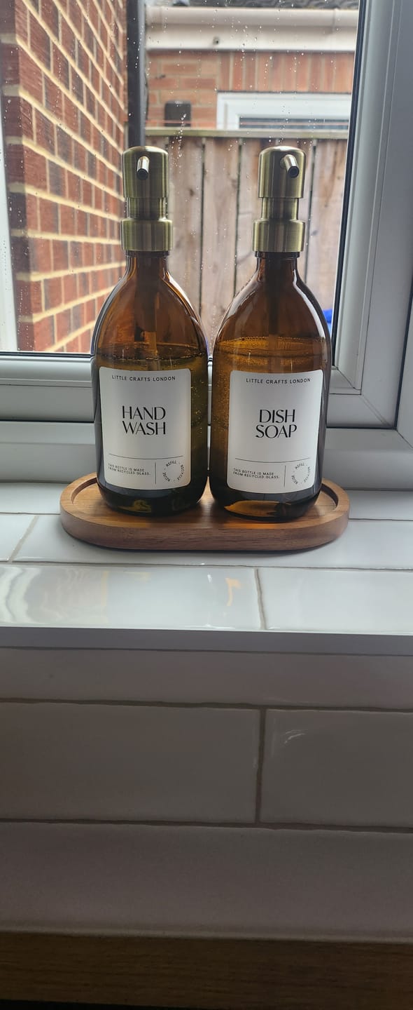 Customer photo review of Set of 2 Amber Glass Bottle 500 ML with Metal Pump & Small Tray