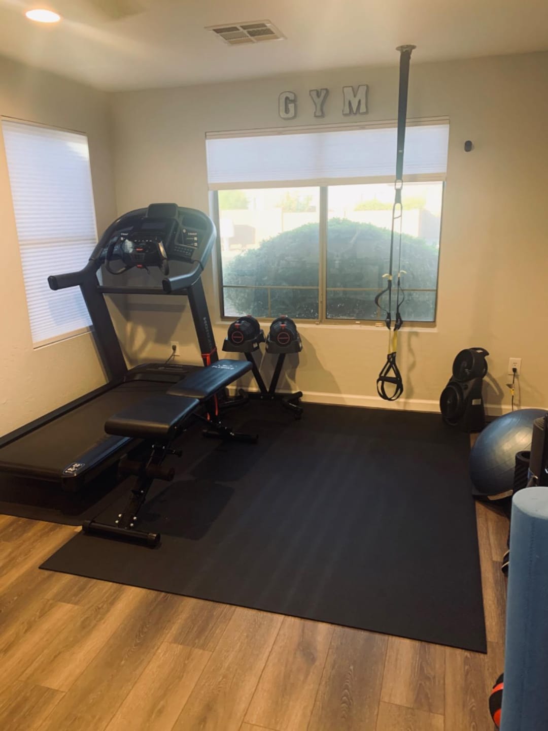 Customer photo review of GXMMAT Large Exercise Mat 6'x8'