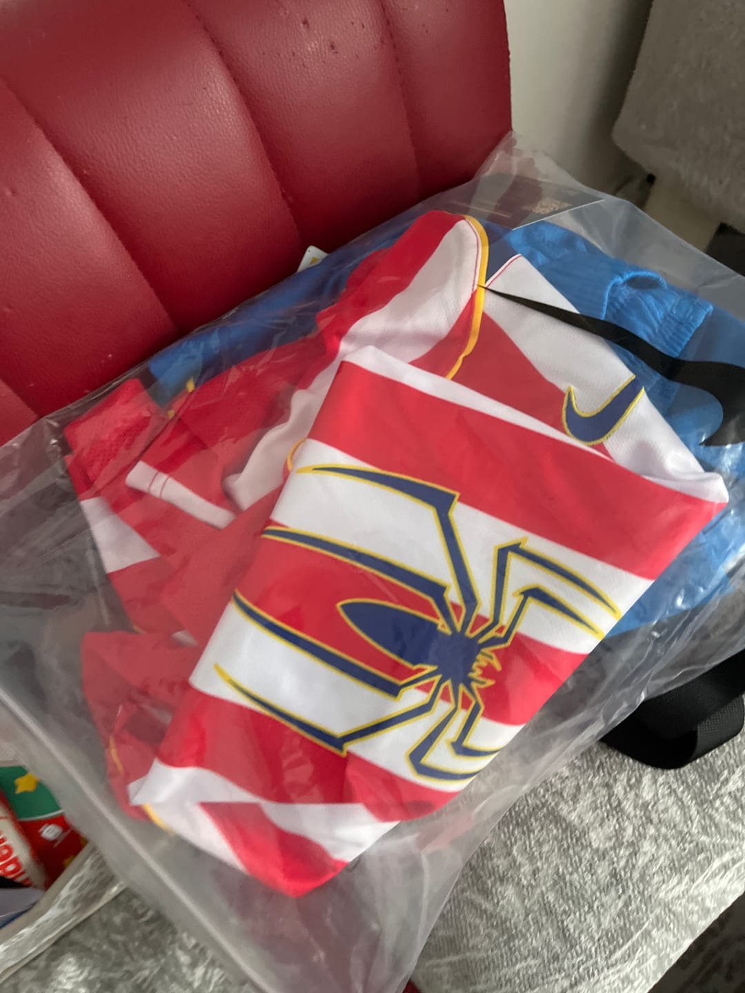 Customer photo review of Fernando Torres Atletico Madrid Kids SpiderMan Retro Football Jersey Soccer Shirt