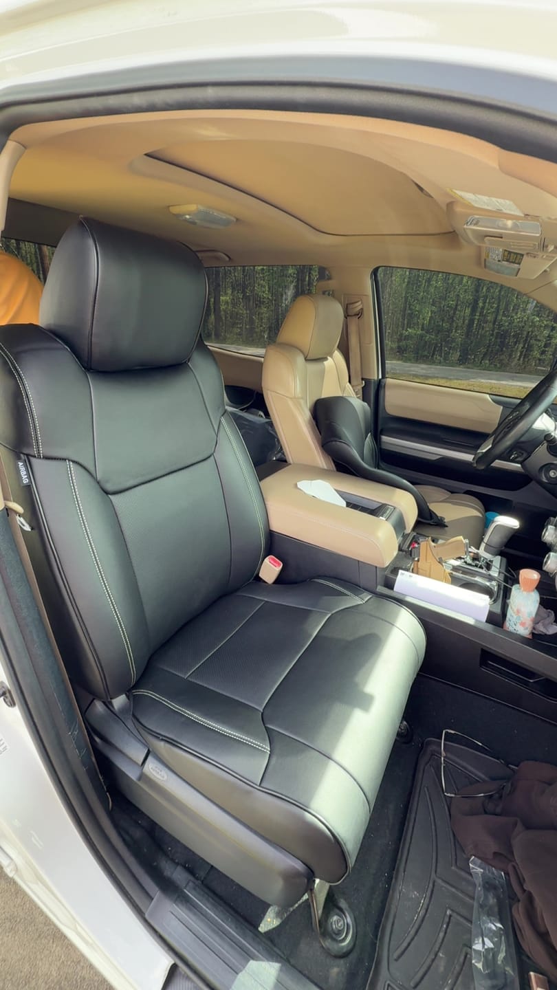 Customer photo review of 2014-21 Toyota Tundra Custom Leather Seat Covers