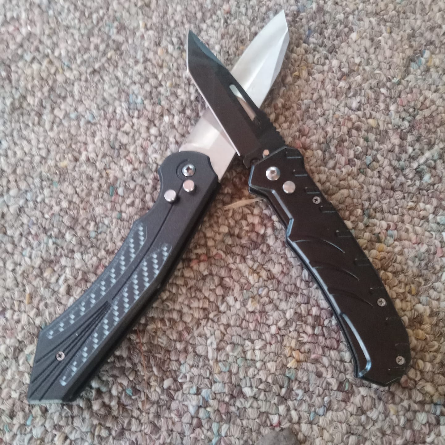 Customer photo review of SWITCHBLADE MYSTERY BOX™