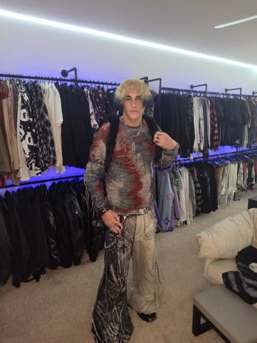 Customer photo review of Personsoul Deconstructed Exaggerated Flared Patchwork Jeans Yin-Yang Ver. (Random Color)