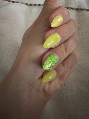 Customer photo review of Pale Green Dipping Powder