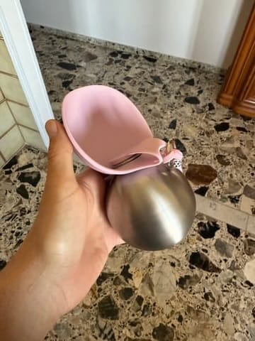 Customer photo review of בקבוק מים נייד לכלבים