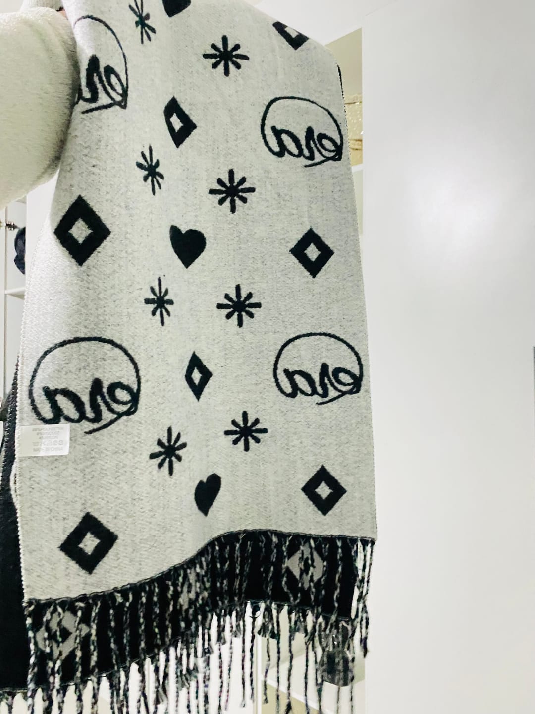 Customer photo review of ERA Signature Scarf