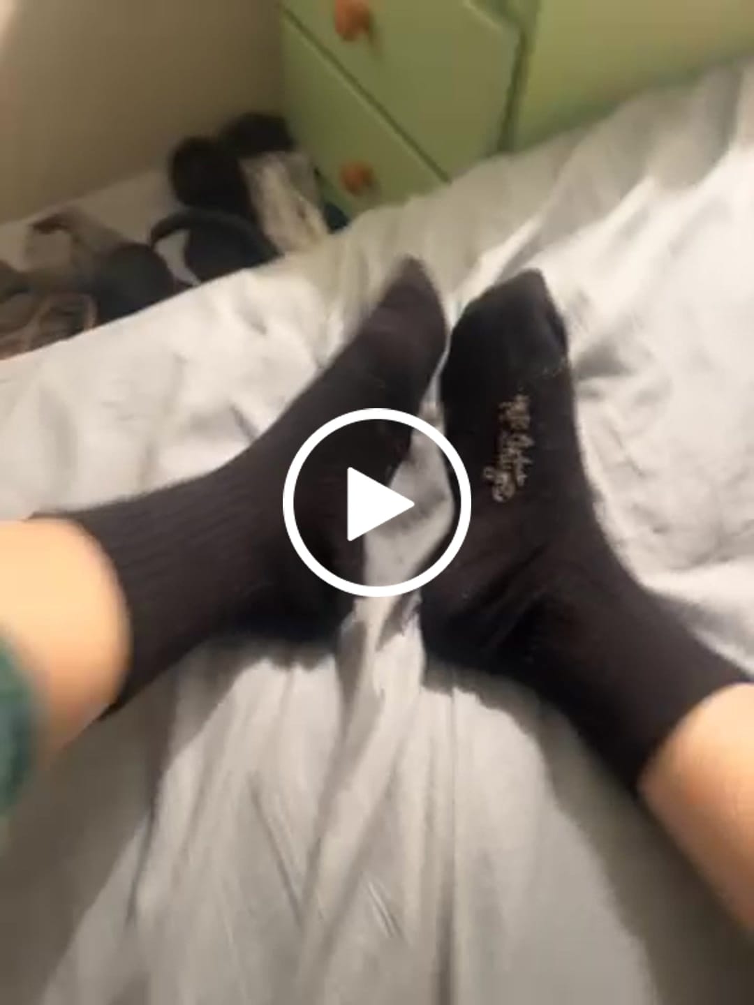 Customer video review of Merino-Lite Crew Sock