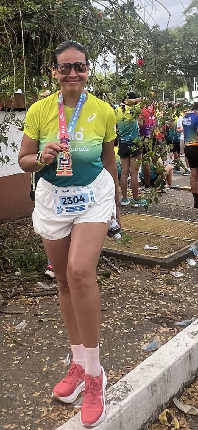 Customer photo review of Asics Sonicblast Mujer Dark Pink Clay White
