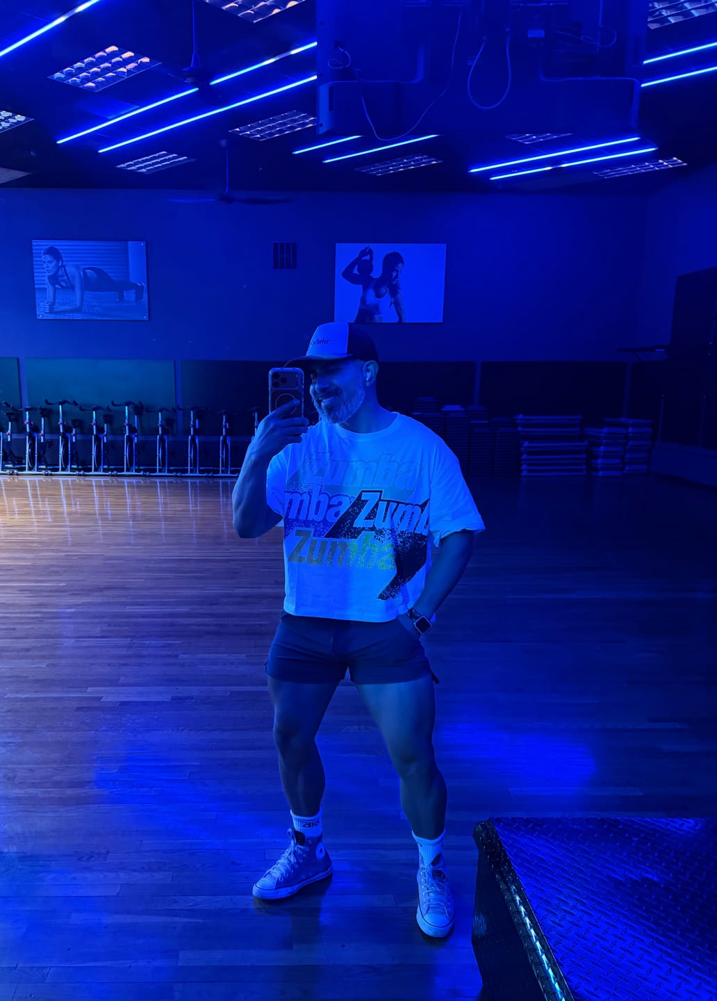 Customer photo review of Apres Zumba Oversized Boxy Crop Top