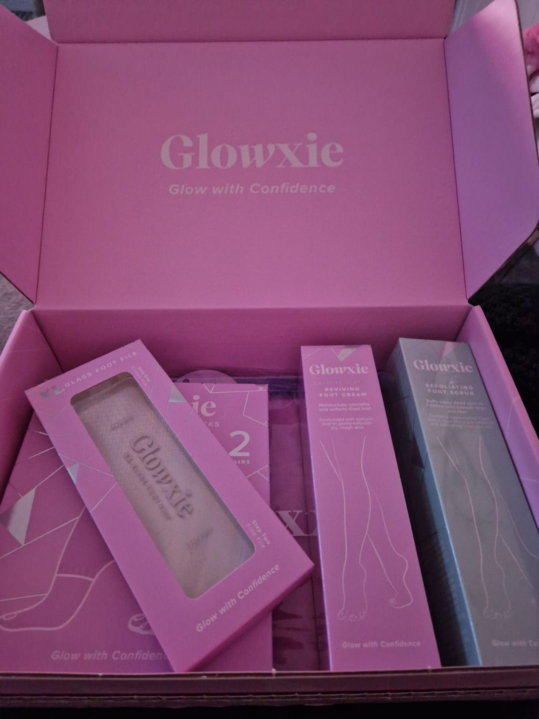 Customer photo review of Glowxie Complete Pedicure Set