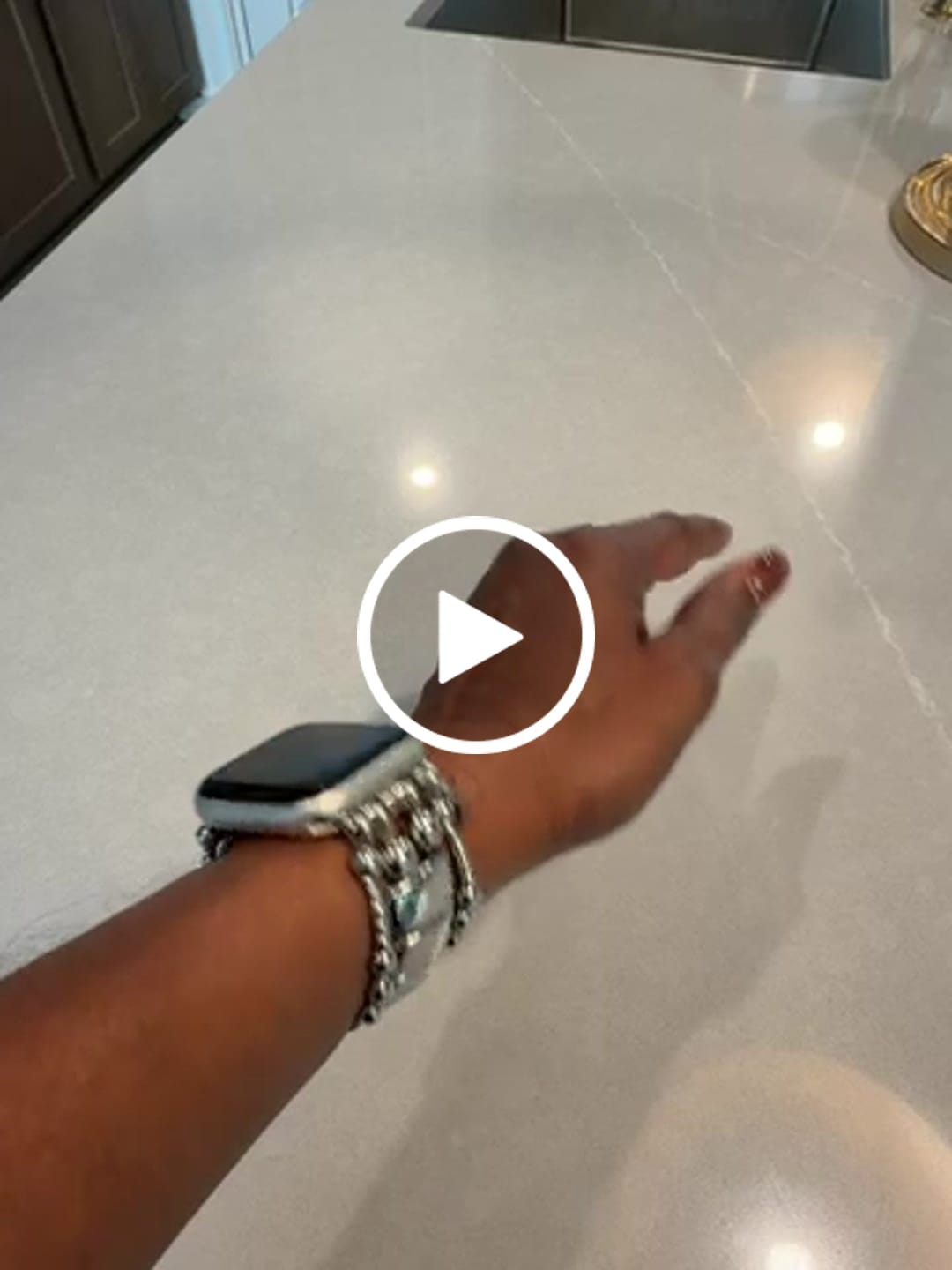 Customer video review of Platinum Noir Stretch Apple Watch Strap