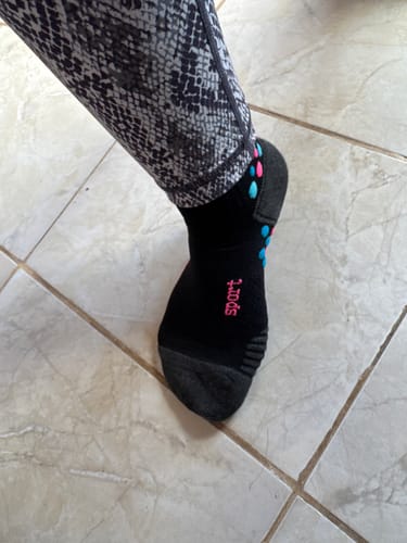 Customer photo review of Calcetin Runner de Compresion EVOLUTION Black + Regalos