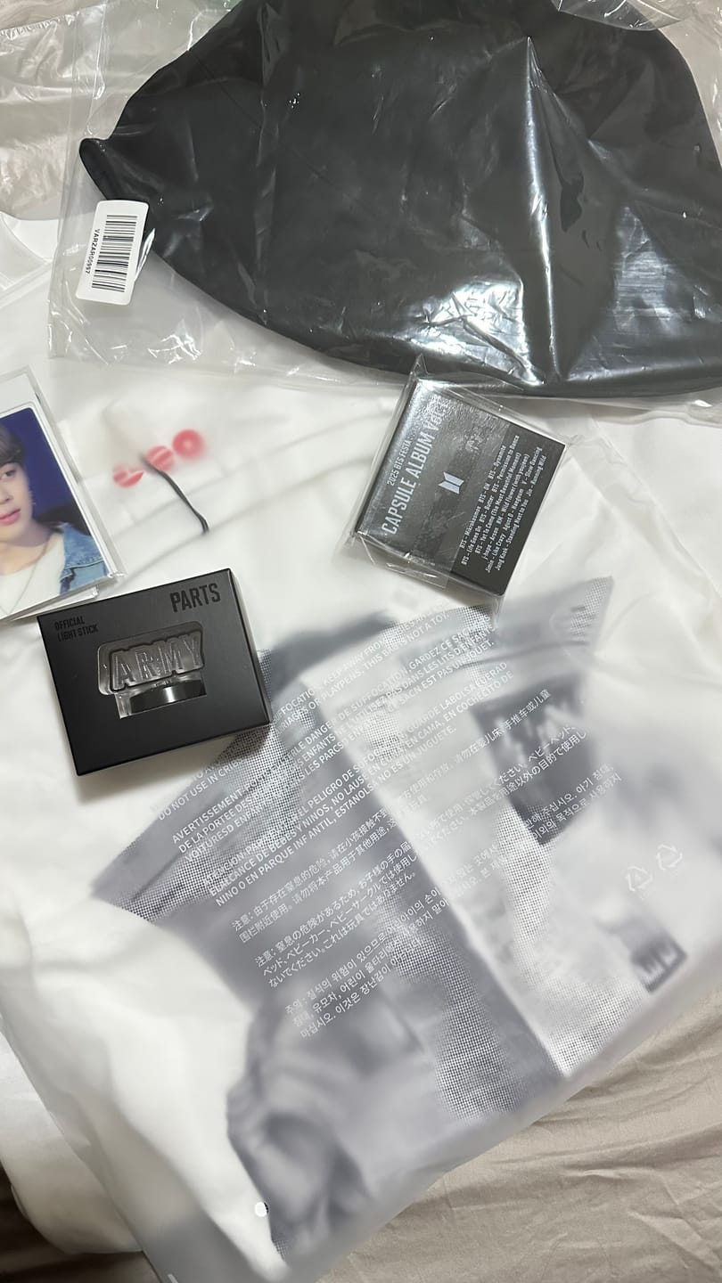 Customer photo review of [4TH PRE-ORDER] BTS - OFFICIAL LIGHT STICK VER.4 PARTS ARMY VER