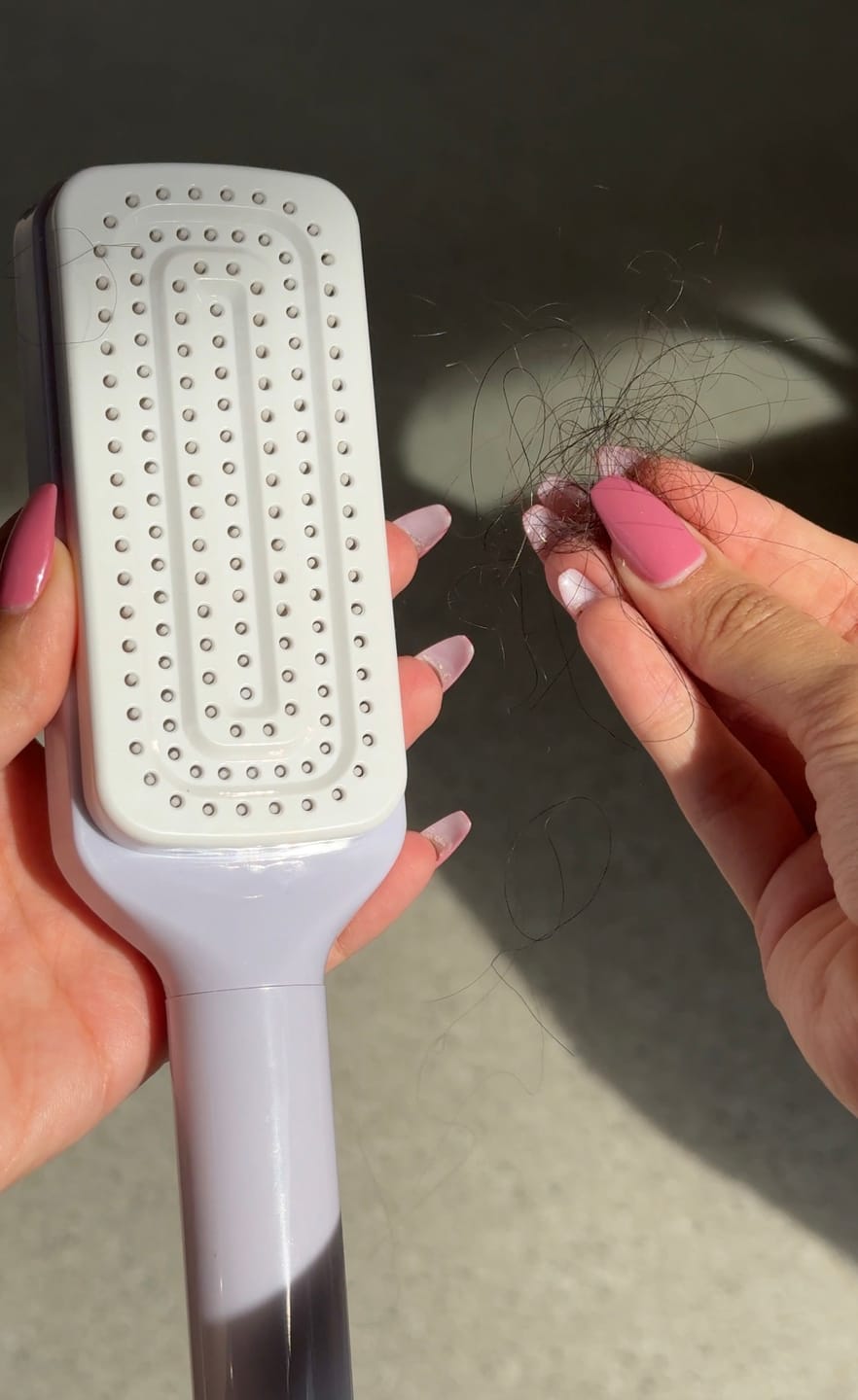 Customer photo review of Koko Self Cleaning Hair Brush