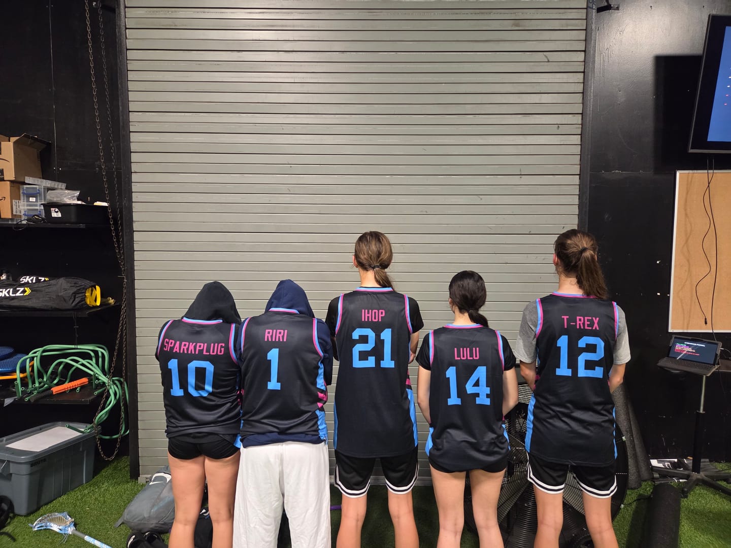 Customer photo review of Custom Black Powder Blue Classic Tops Mesh Basketball Jersey