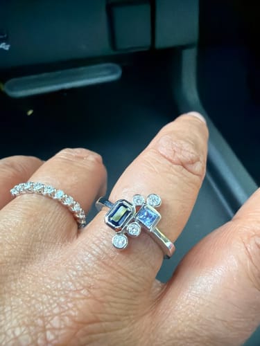 Customer photo review of Vintage 14k White Gold .65cttw Blue Sapphire Diamond Geometric Cluster Ring 6.75