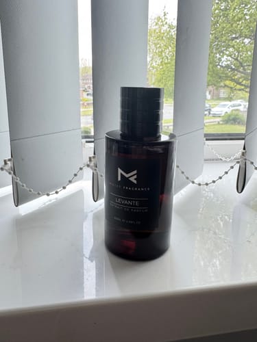 Customer photo review of Levante