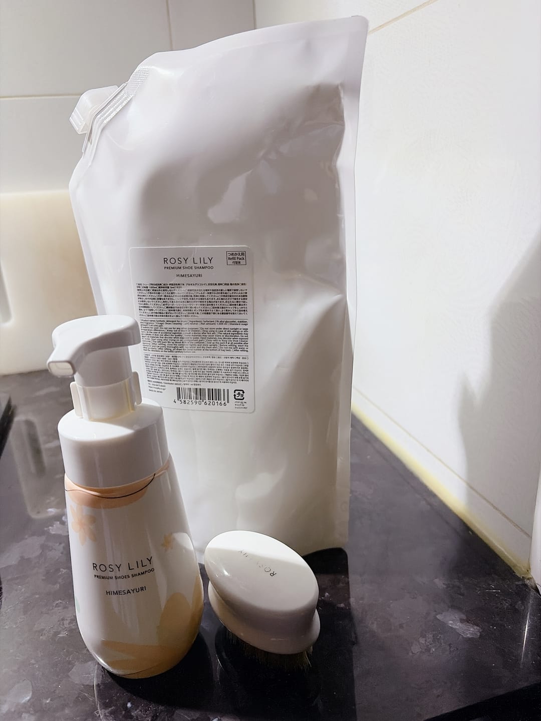 Customer photo review of プレミアムシューズシャンプー 詰め替え用 1L