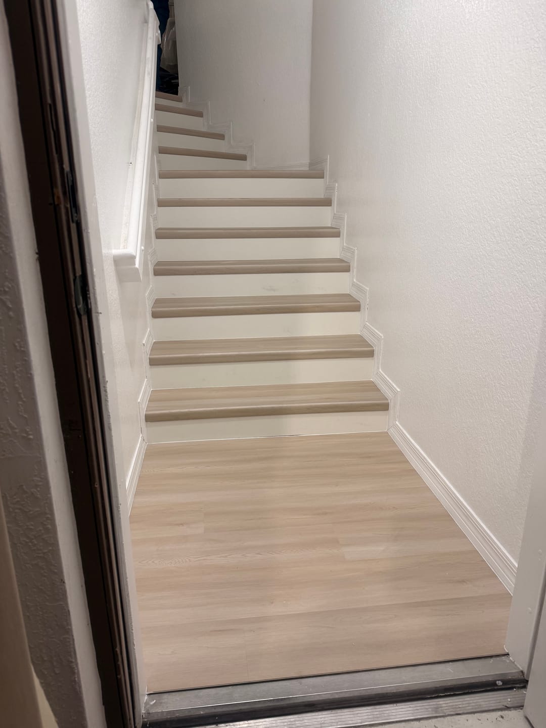 Customer photo review of Hilltop Oak Stair Tread