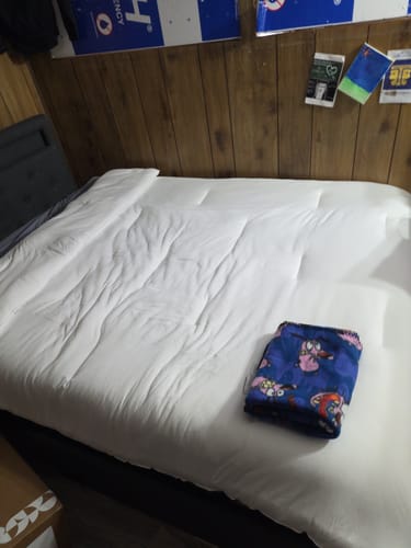 Customer photo review of MarshMellow Comforter