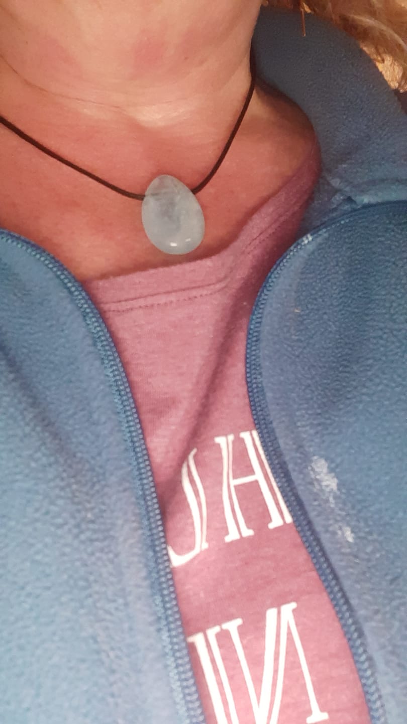 Customer photo review of Aquamarin Tropfen Anhänger