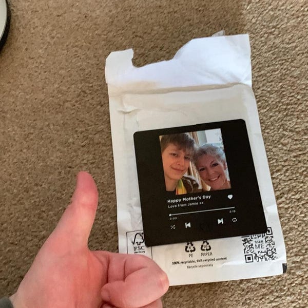 Customer photo review of Muzyczny Magnes Na Lodówkę Prezent Na Rocznice, Gra Muzykę