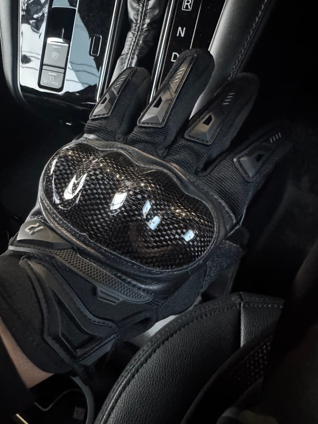 Customer photo review of RIDEIRON 通気メッシュ＆カーボンガード付 夏用バイク用手袋| MG7001