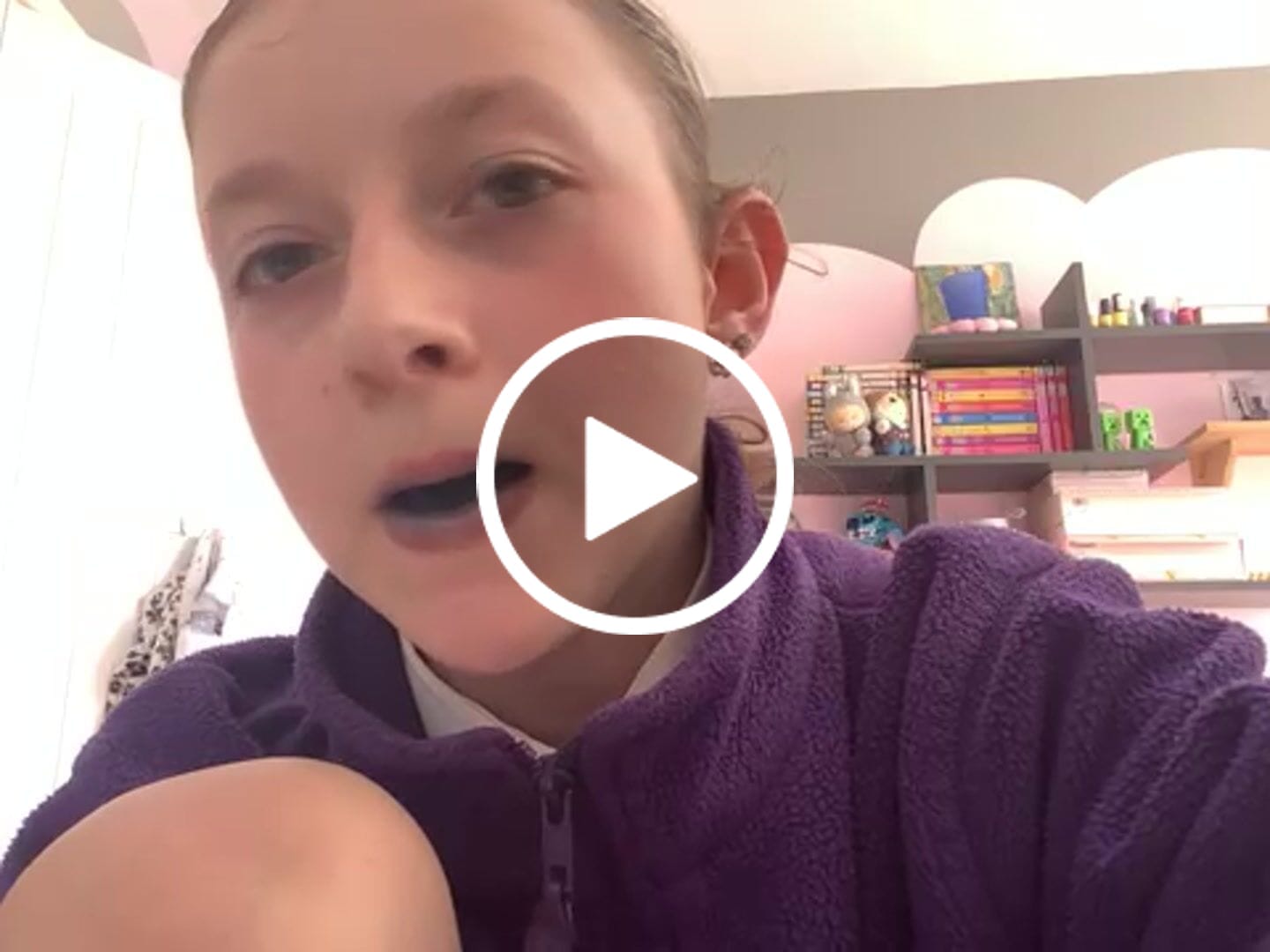 Customer video review of P.Louise Stay Shining Lip Oil Mini