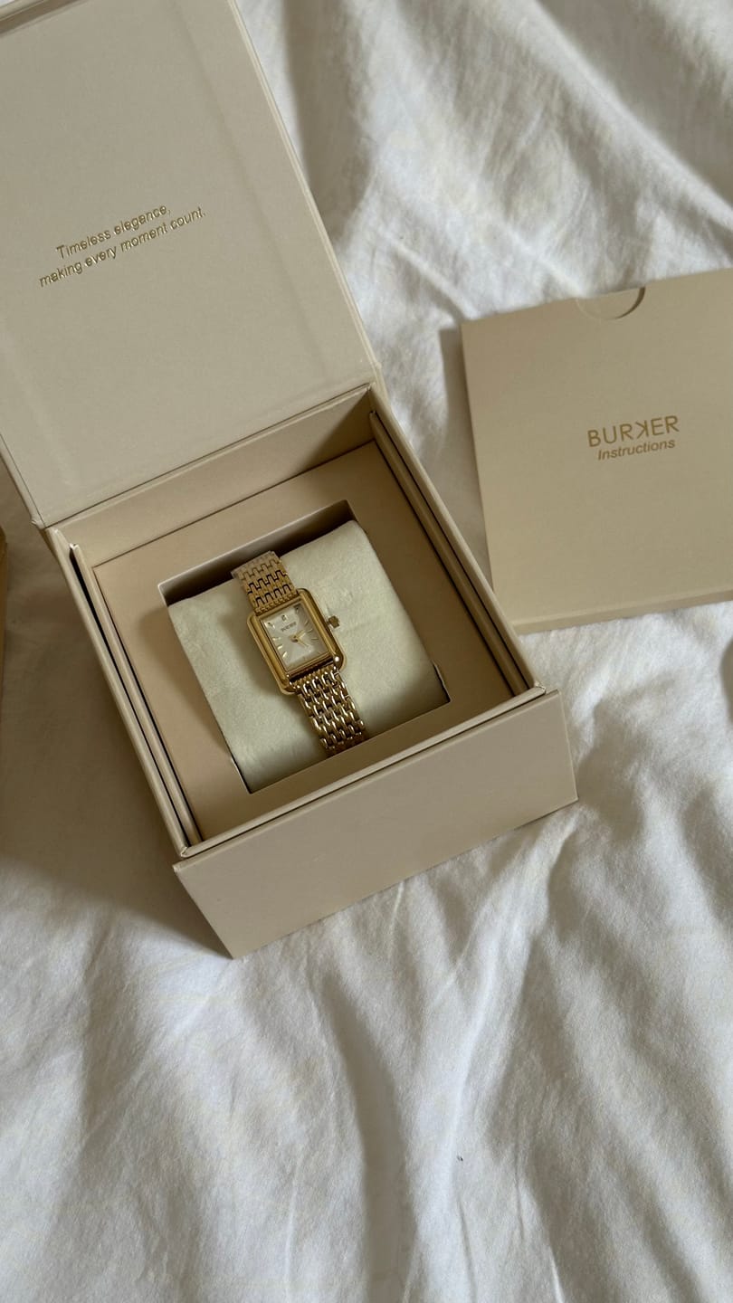 Customer photo review of Olivia Petite Gold White