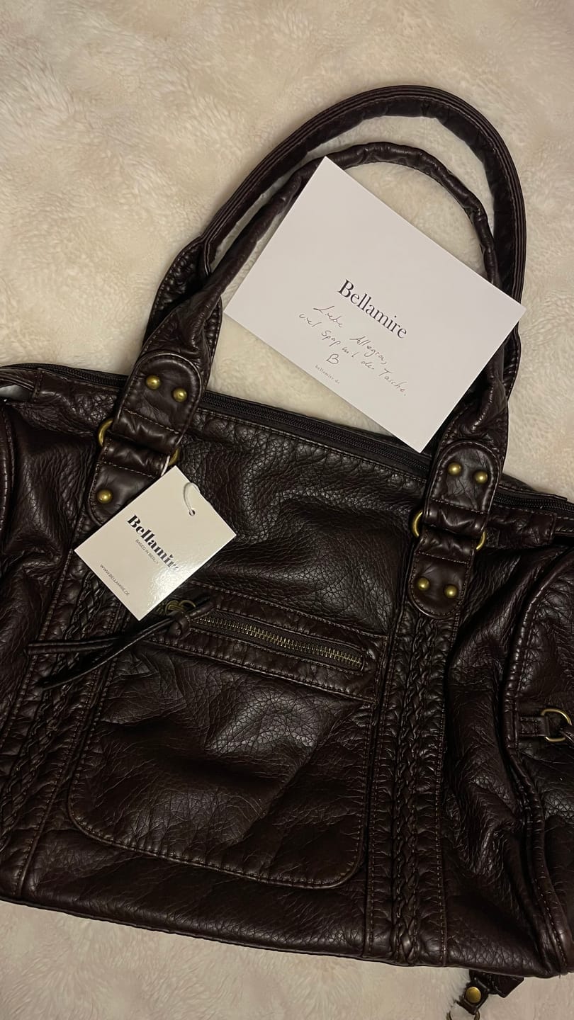 Customer photo review of CLAIRE' CITY BAG