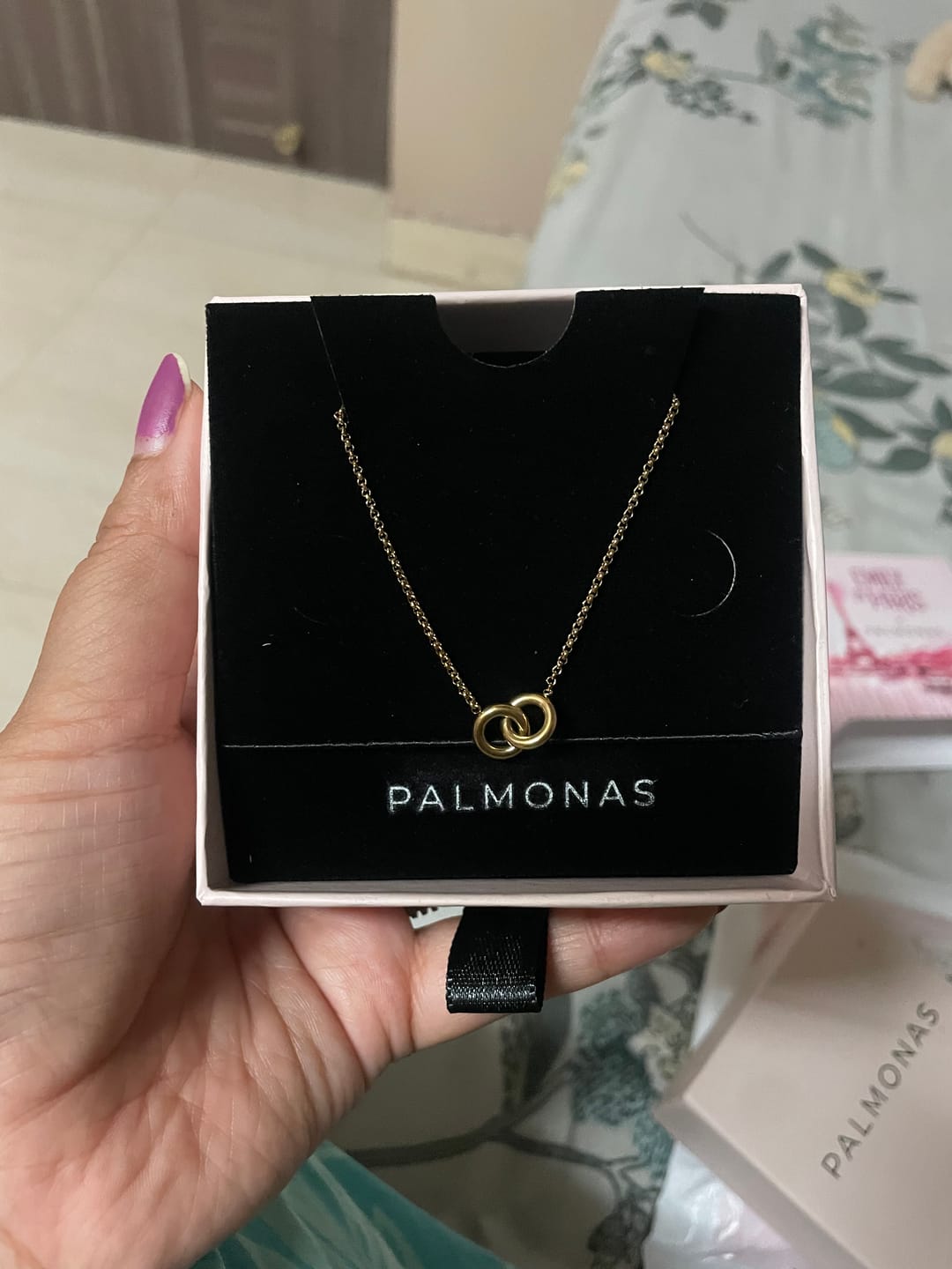 Customer photo review of InterLock Gold Chain Necklace