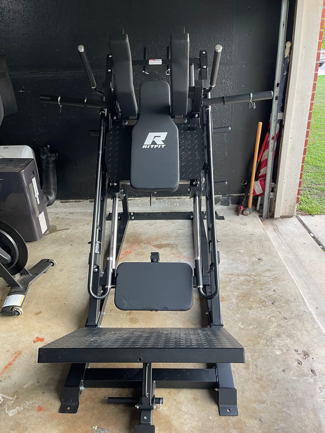 Customer photo review of RitFit GAZELLE PRO 3-In-1 Leg Press and Hack Squat Machine