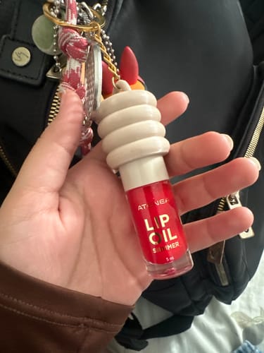 Customer photo review of LIP OIL
