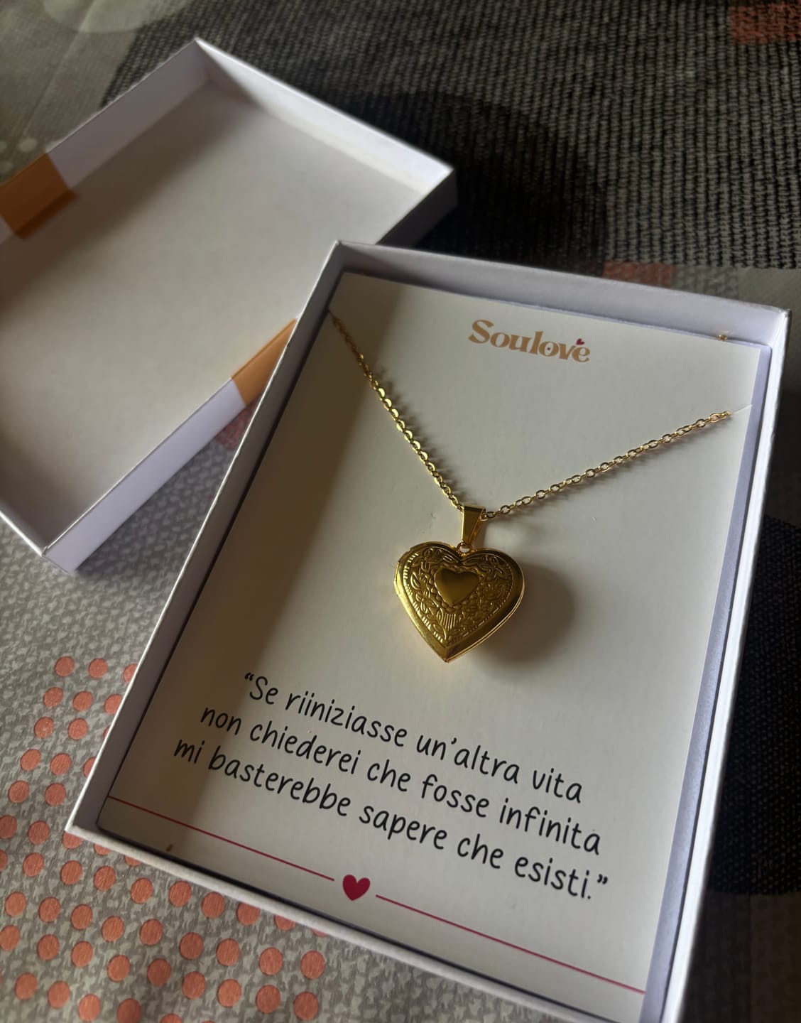 Customer photo review of Collana con Foto custodita nel Cuore e Dedica Personalizzata